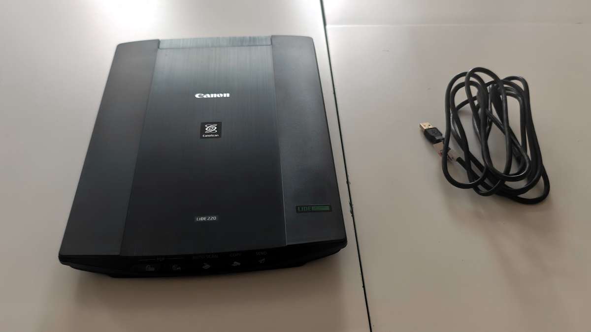 CanoScan LiDE 220