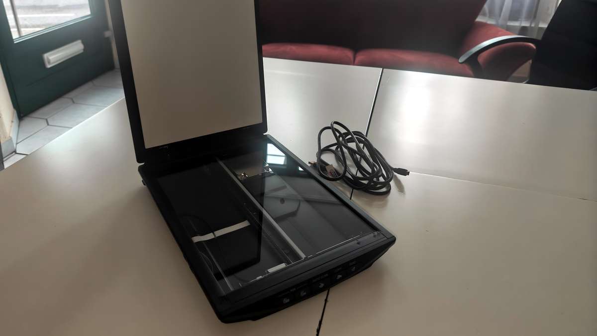 CanoScan LiDE 220