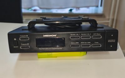 2692 – Stereo-Unterbauradio