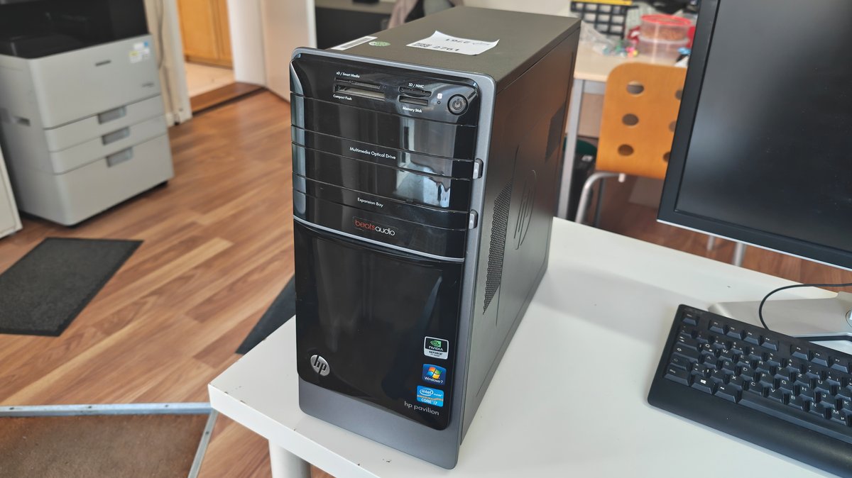 HP Desktop PC p7-1023de