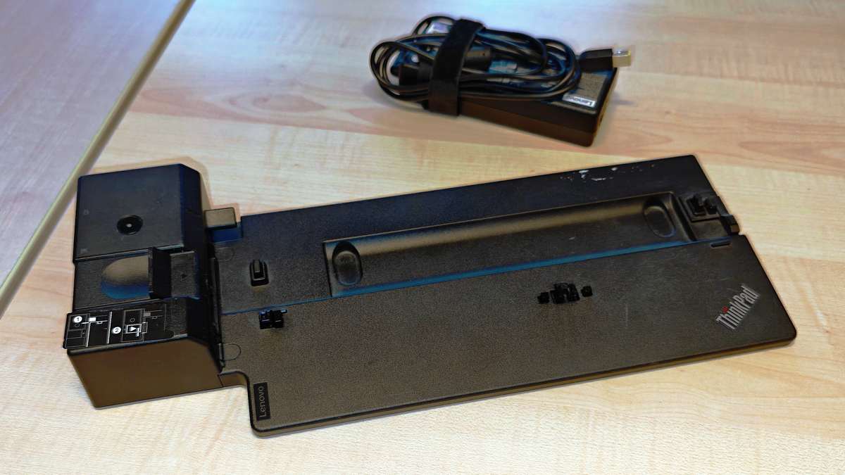 2538-43 - ThinkPad Ultra Docking Station